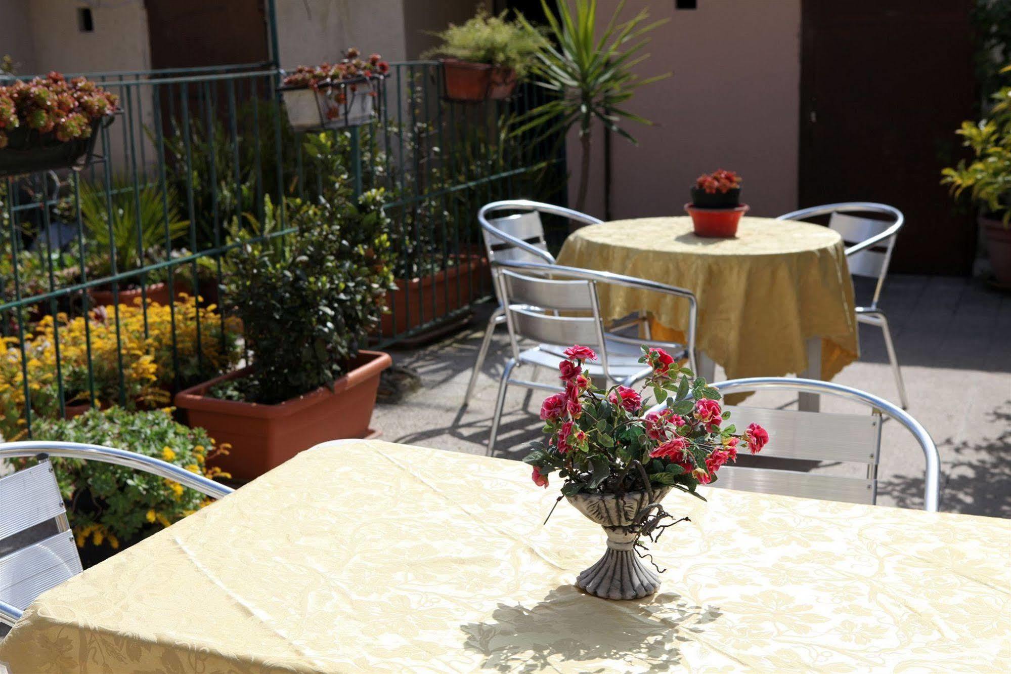 Stella Elsa Hotel Rome Exterior photo